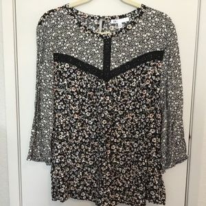 DR2 Blouse, size 2X Black with floral print